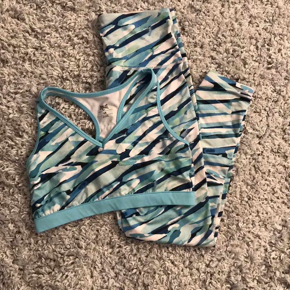 HIGH-WAISTED FULL LENGTH PANTS & SPORTS BRA